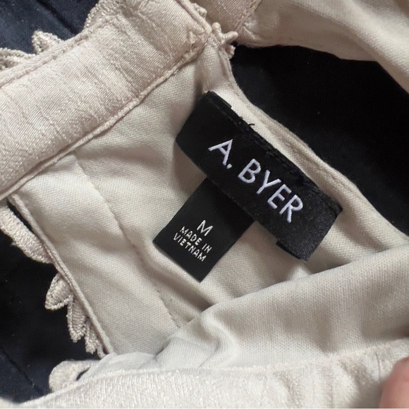 A.Byer Boho Floral Halter Neck Blouse - Size Medium - Picture 3 of 6